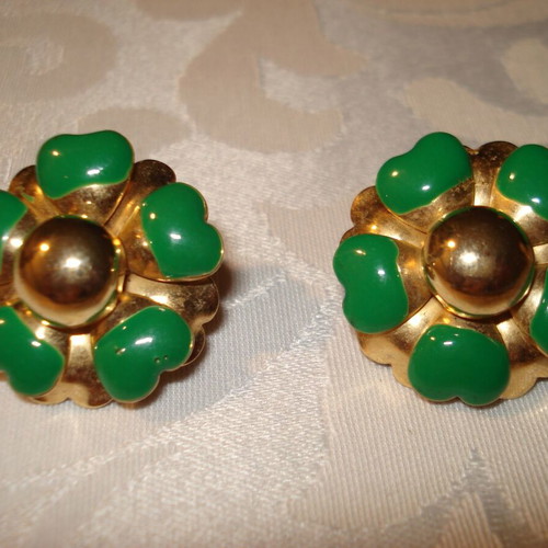 Clip-on earrings like new, 3cm