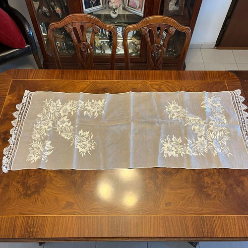 Tablecloth used 125x50cm