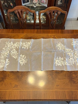 Tablecloth used 125x50cm