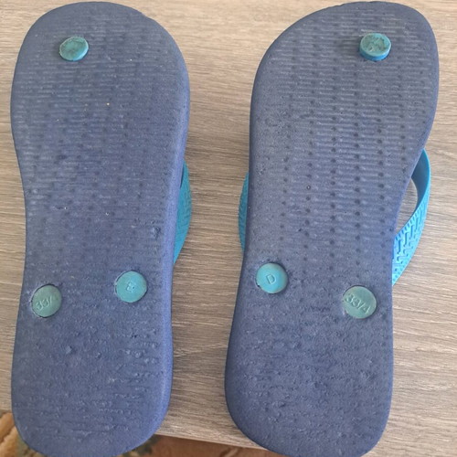 Havaianas children's flip-flops used, size 35-36 blue