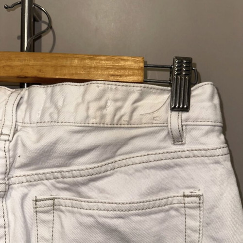 Jean Mango white used crop pants with slim waist and wide legs