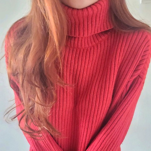 Opportunity! Thick oversized sweater in a fantastic color!! Original price 40 euros, very warm, size Sma