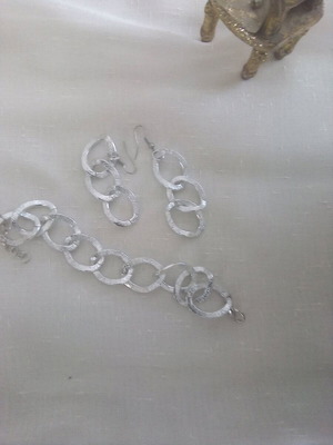 Earrings and bracelet set new