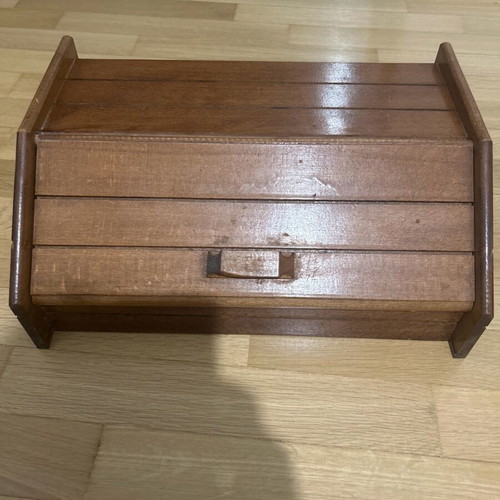 Wooden bread box used, excellent condition
