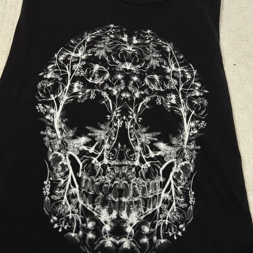 Alexander McQueen T-shirt like new, black color, size S