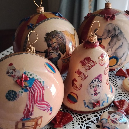 Old Circus Christmas ornaments set new, handmade plastic