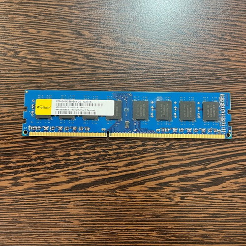 Elixir 4GB DDR3 DIMM Desktop RAM like new, PC3-10600U
