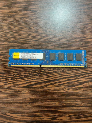Elixir 4GB DDR3 DIMM Desktop RAM like new, PC3-10600U