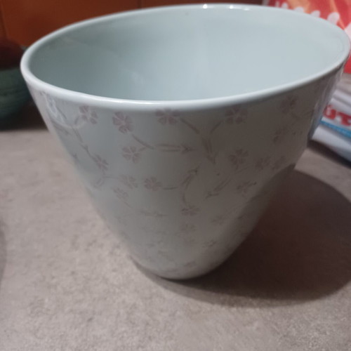 Vase-Planter like new