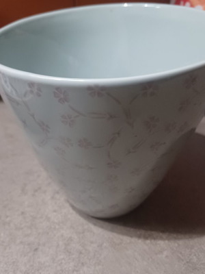 Vase-Planter like new