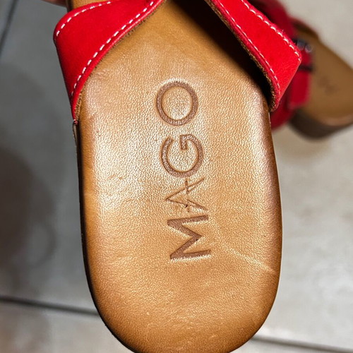 Women's red sandals with brown sole like new, size 41