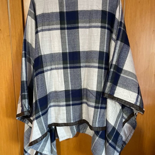 Poncho H&M striped used, one size with long sleeve
