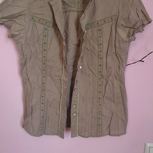 Vila shirt brown short-sleeve like new with special details