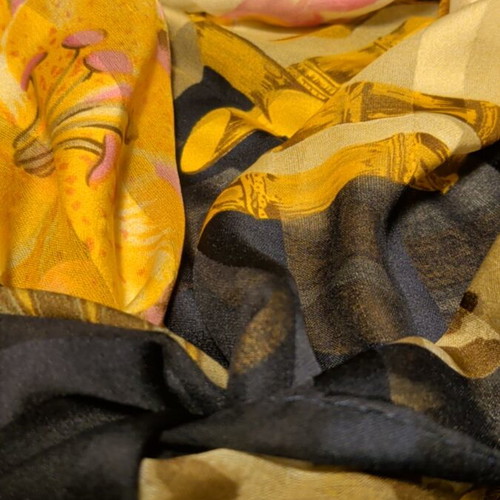 Carlo Margo scarves used, beautiful design