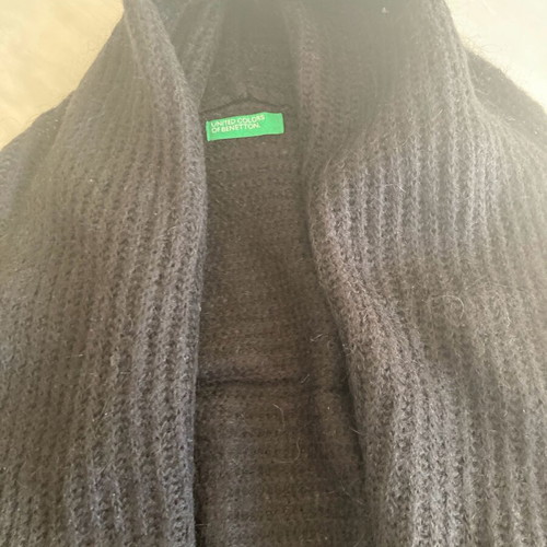 Benetton short cardigan black knitted like new