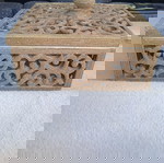  Μπιζουτιερα σε πολύ καλή κατάσταση.
