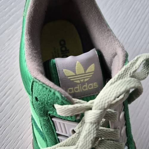 Adidas ZX 8000 Fresh Mint Tea sneakers, size 42, green