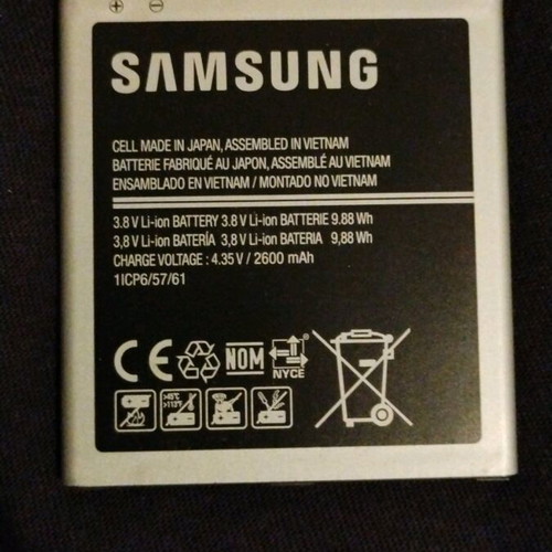 Samsung Galaxy J3 2016 battery like new, original