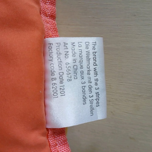 Adidas vintage 2001 backpack like new, coral orange