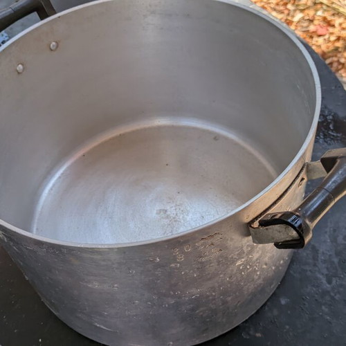 Large Aluminum Pot 30 cm with Lid used, pure aluminum