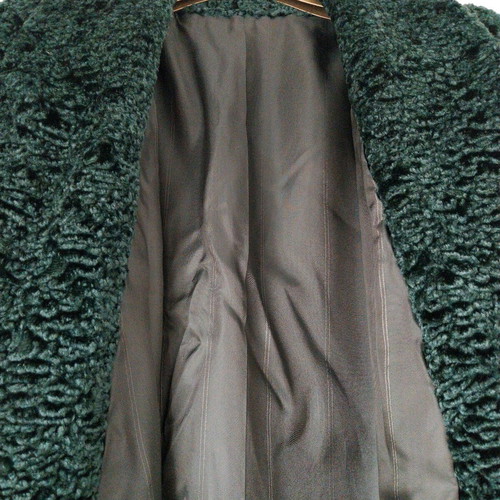 Bouclé coat green cypress XXL like new, oversized luxury half coat