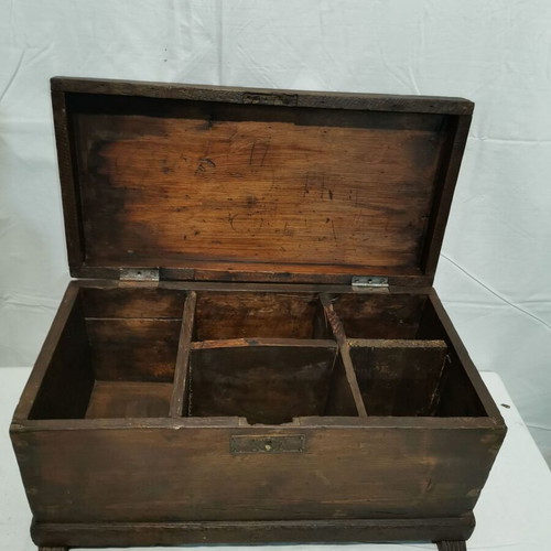 Wooden pharmacist's box used, circa 1900