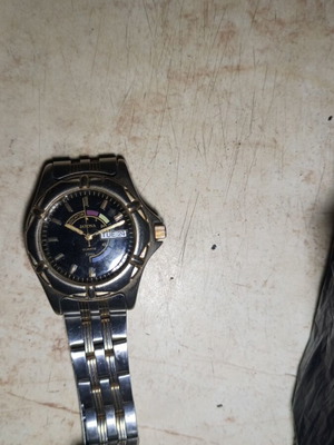 Vintage Japona Quartz Watch used