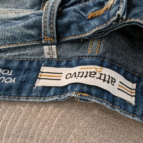 Attrattivo denim shorts like new with Toi&moi top gift medium