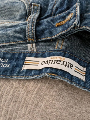 Attrattivo denim shorts like new with Toi&moi top gift medium