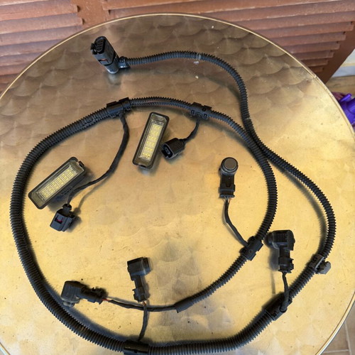 Volkswagen Golf 6 Parking Sensor Wiring Harness used with License Plate Lights