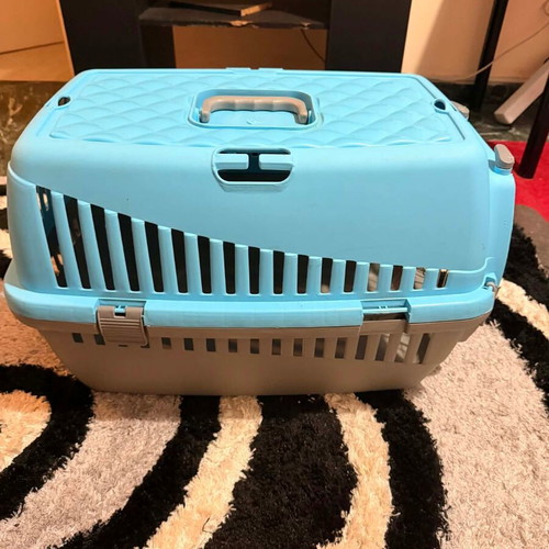 Dog/Cat Carrier Like New