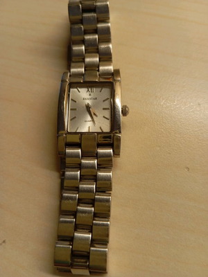 Battery watch like new, very good