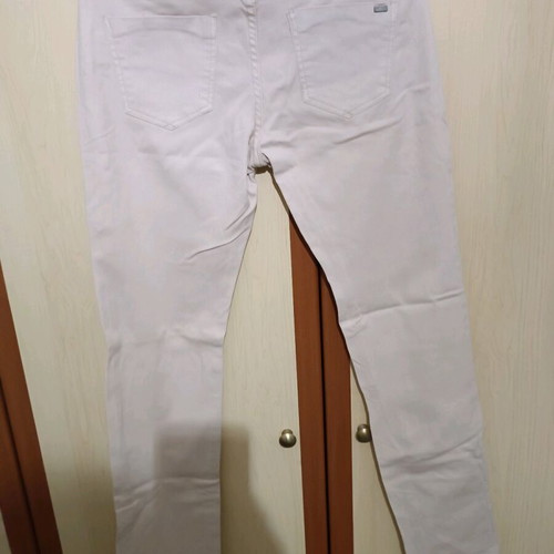 Jennyfer pink embroidered jeans like new, size M