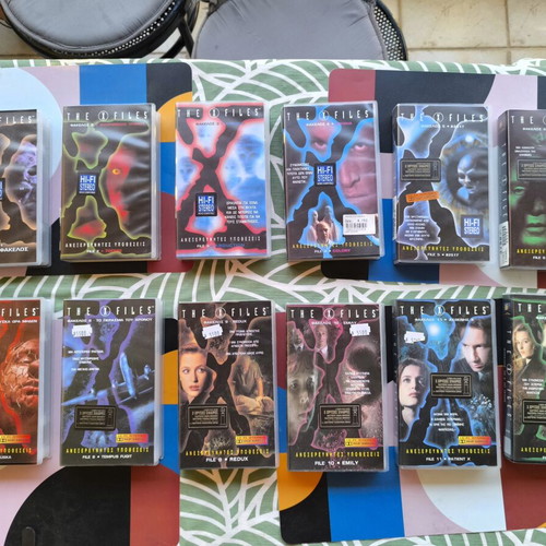 The X-Files VHS Complete Collection 12 Tapes Like New