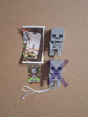 Φιγούρες Minecraft από συλλογή Kinder Joy καινούργιες