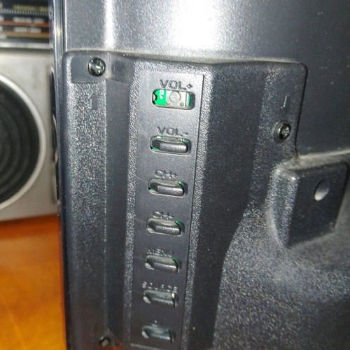 Turbo X TV 32 used, functional, digital DVB-T2 channels