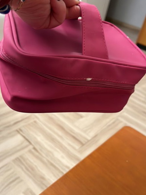 Neutrogena toiletry bag used, spacious