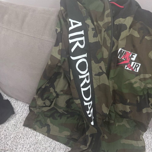 Nike military windbreaker like new