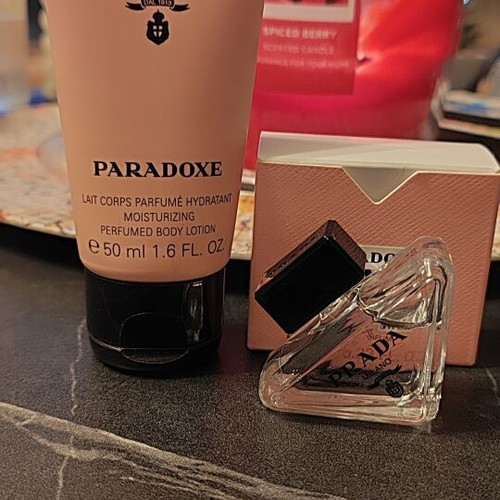 Prada Paradoxe Virtual Flower gift set new, Eau de Parfum 50 ml
