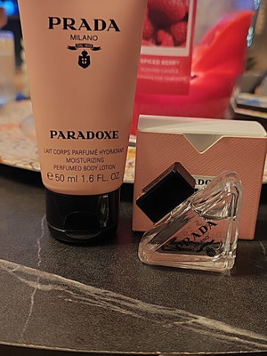 Prada Paradoxe Virtual Flower gift set new, Eau de Parfum 50 ml