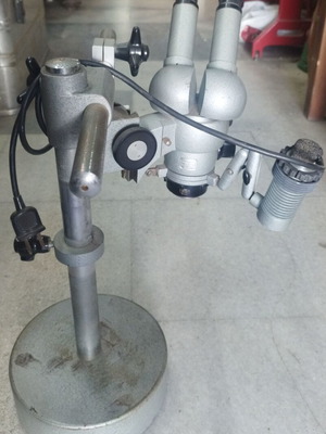 Carl Zeiss Stereo Microscope used with original base