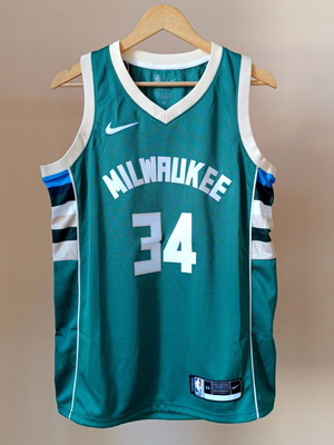 Bucks Milwaukee Antetokounmpo #34 jersey size M