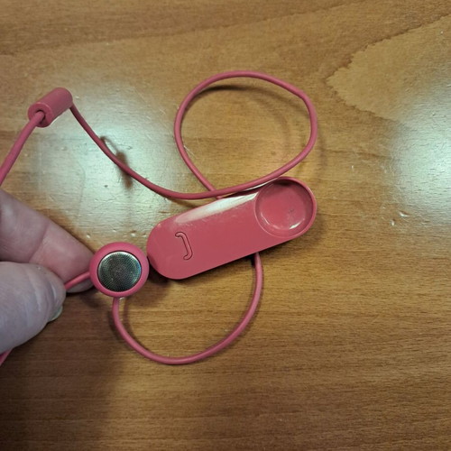 Nokia BH-118 Original Bluetooth headset magenta like new
