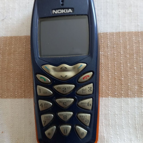 Nokia mobile phones used, pack of 3, old technology