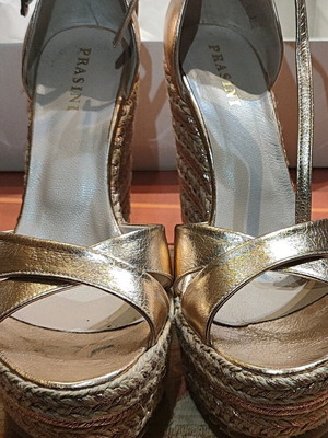 Prasini platform sandals size 39 pink-gold like new