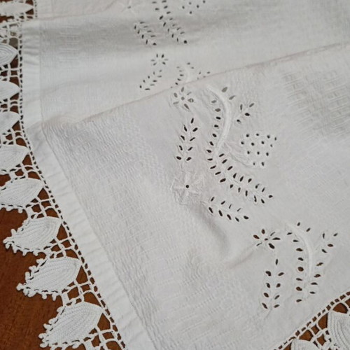 White Handmade Traditional Cutwork Runner Like New