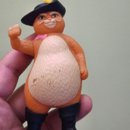 Puss in Boots figure used, Shrek Forever 2010 collectible