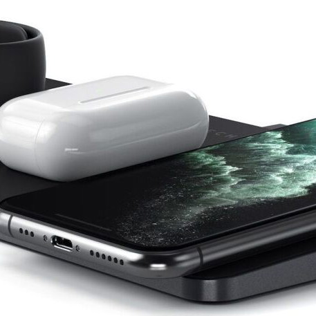 Satechi Q1 Wireless Charging Pad for Apple like new