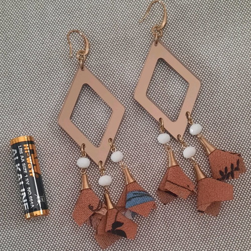 Large impressive earrings new
