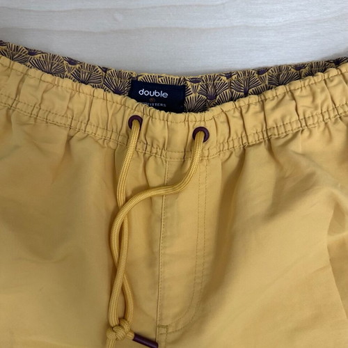 Double yellow waterproof bermuda size L new